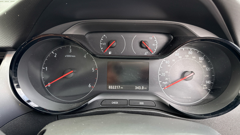 Vauxhall Crossland X 1.5 Turbo D ecoTec [102] SE Nav 5dr [Start Stop] Diesel Hatchback